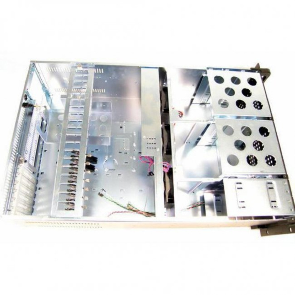 Корпус CHIEFTEC UNC-410F-B-OP