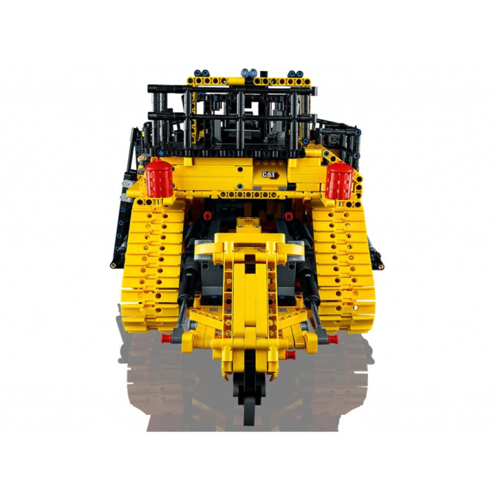 Конструктор LEGO Technic Бульдозер Cat D11 на пульте управления 3854 детали (42131)