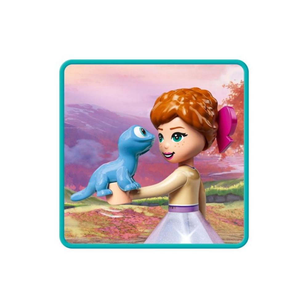 Конструктор LEGO Disney Princess Двор дворца Анны 74 детали (43198)