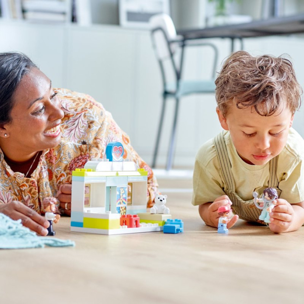 Конструктор LEGO DUPLO Town Поход к врачу 34 детали (10968) Конструктор LEGO DUPLO Town Поход к врачу 34 детали (10968)