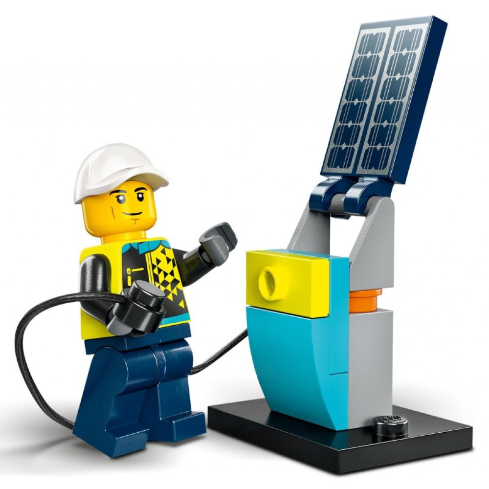 Конструктор LEGO City Электрический спортивный автомобиль 95 деталей (60383)