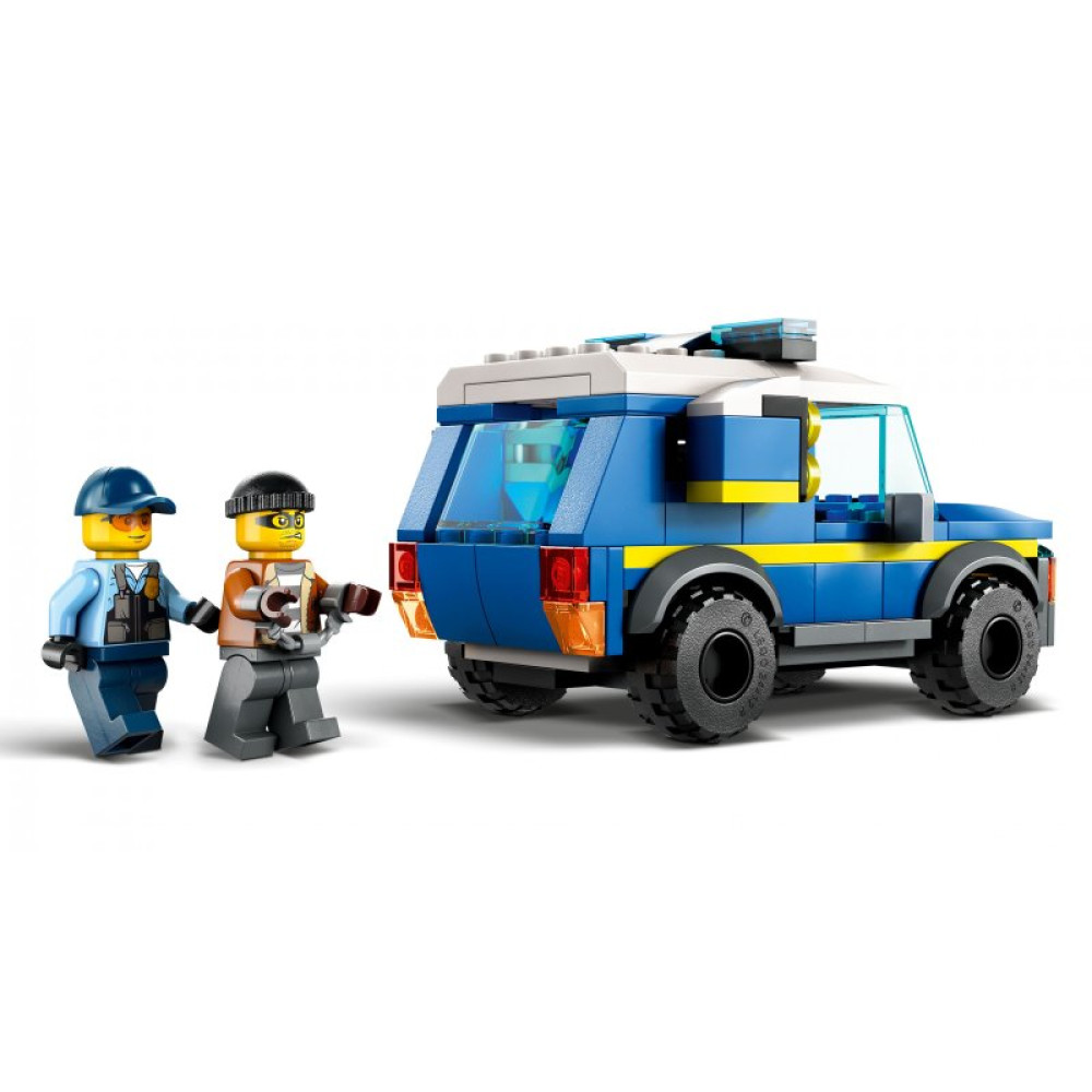 Конструктор LEGO City Центр управления спасательным транспортом 706 деталей (60371)