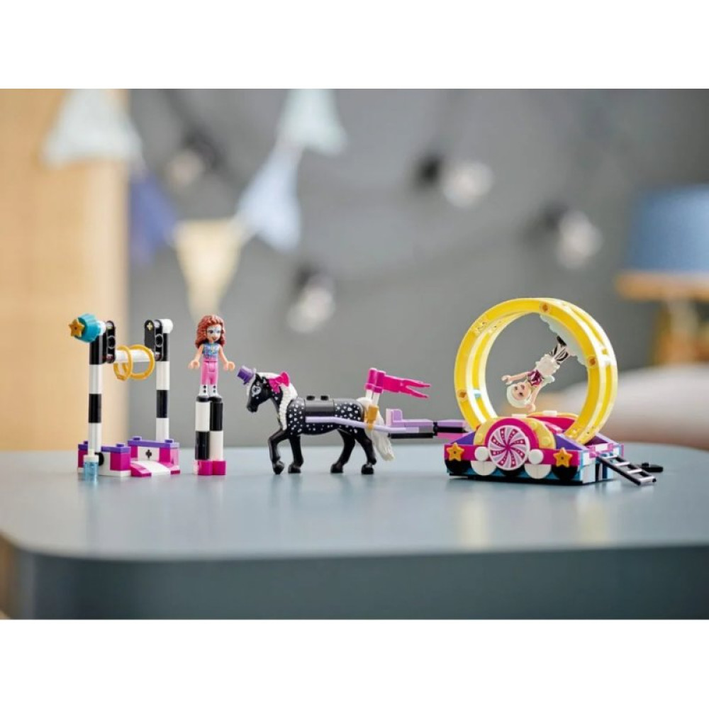 Конструктор LEGO Friends Волшебная акробатика 223 детали (41686)