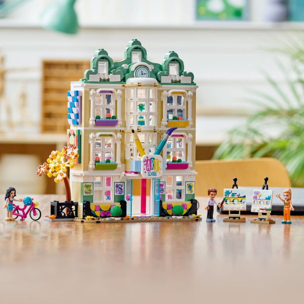 Конструктор LEGO Friends Художественная школа Эммы (41711)