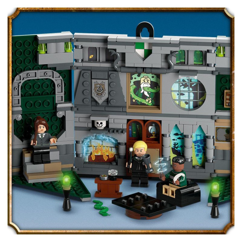 Конструктор LEGO Harry Potter Прапор гуртожитку Слизерин 349 деталей (76410)