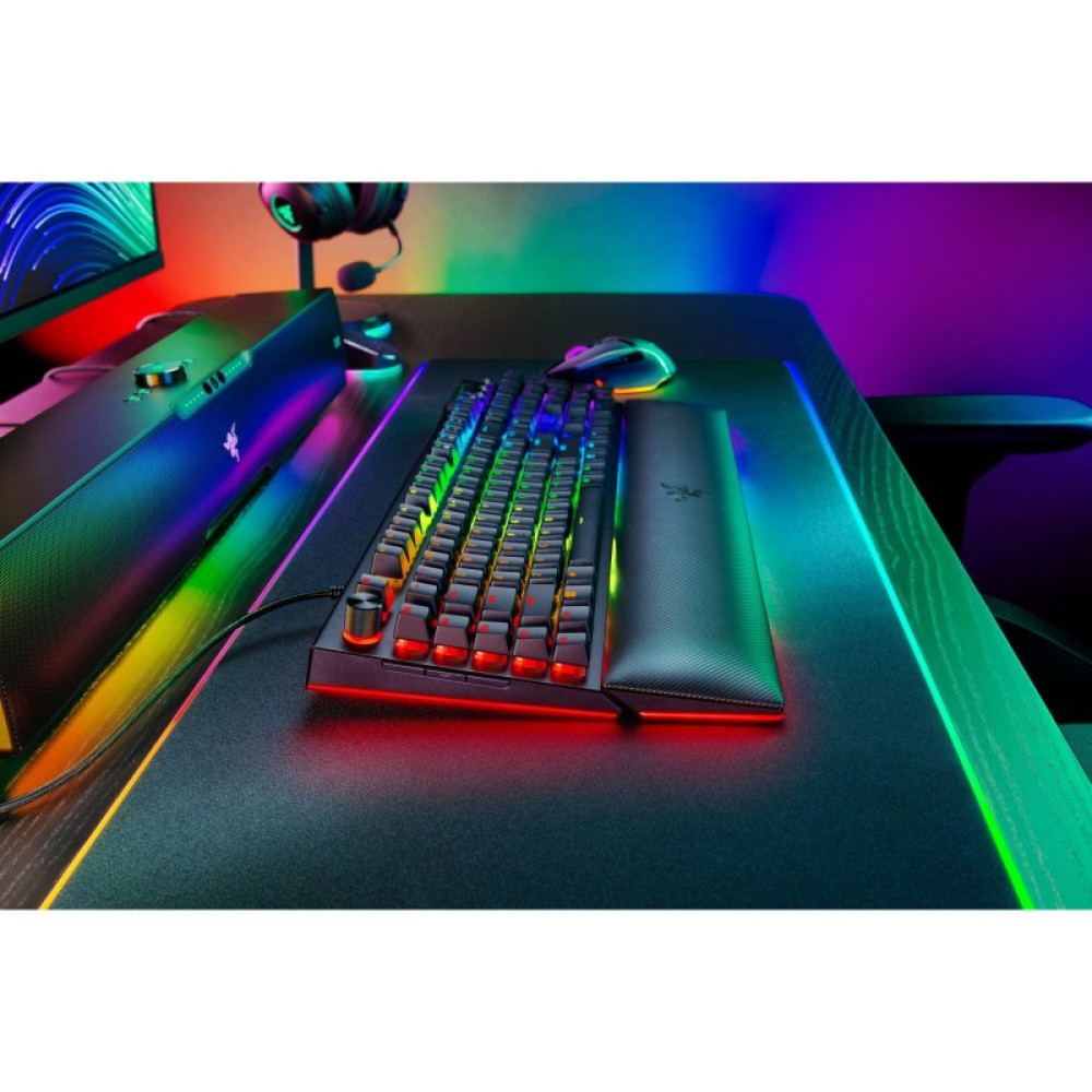Клавиатура Razer BlackWidow V4 PRO Green Switch USB UA Black (RZ03-04680100-R3M1)