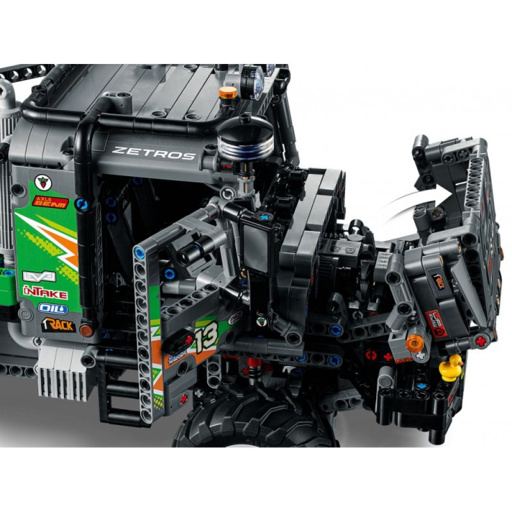 Конструктор LEGO Technic Полноприводный грузовик-внедорожник Mercedes-Benz Ze (42129)