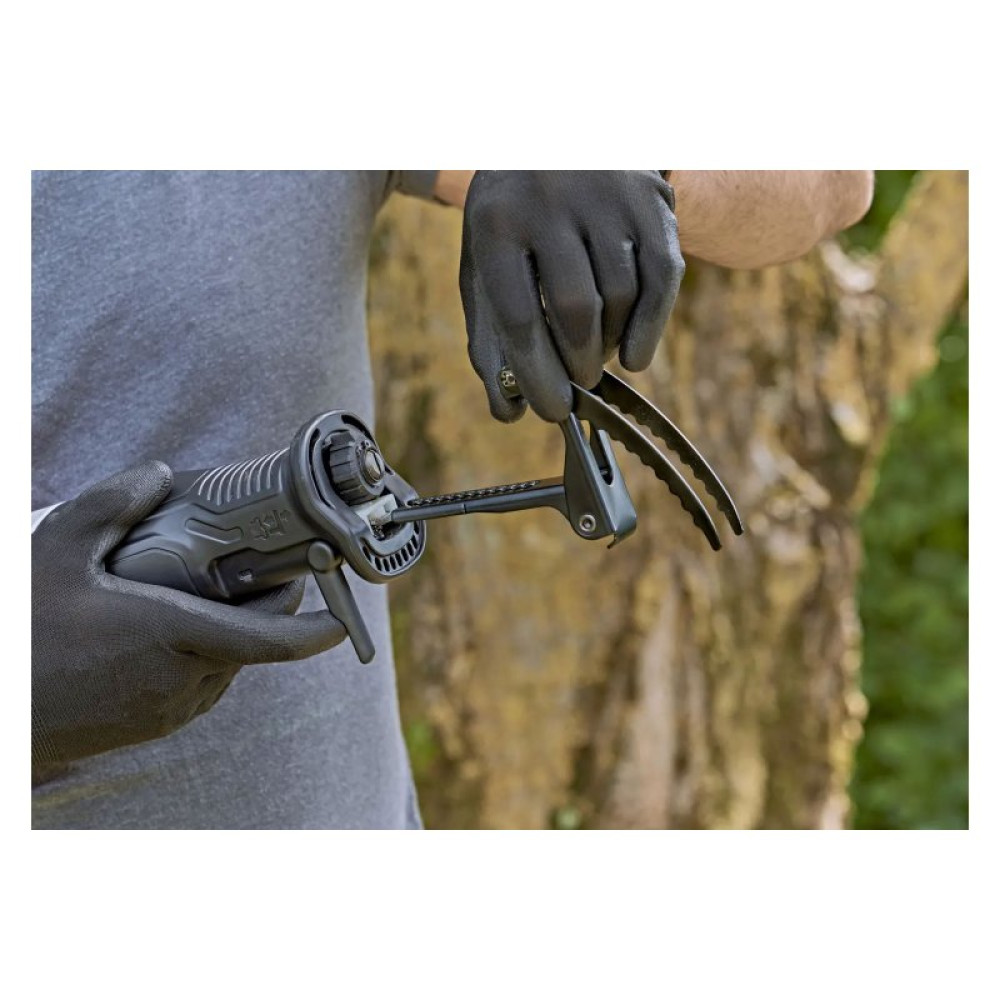 Шабельна пила Black&Decker BES301K