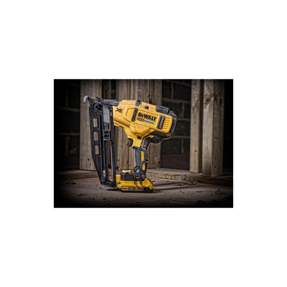 Цвяхозабивач DeWALT 18В, діаметр/довжина цвяха 1.6/63 мм, (без АКБ та ЗП) (DCN662N)