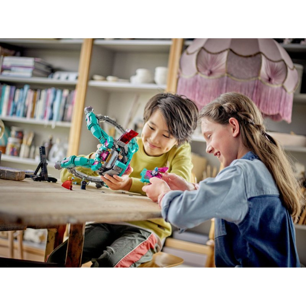 Конструктор LEGO Marvel Super Heroes Новый звездолет Часовых Галактики 378 деталей (76255)