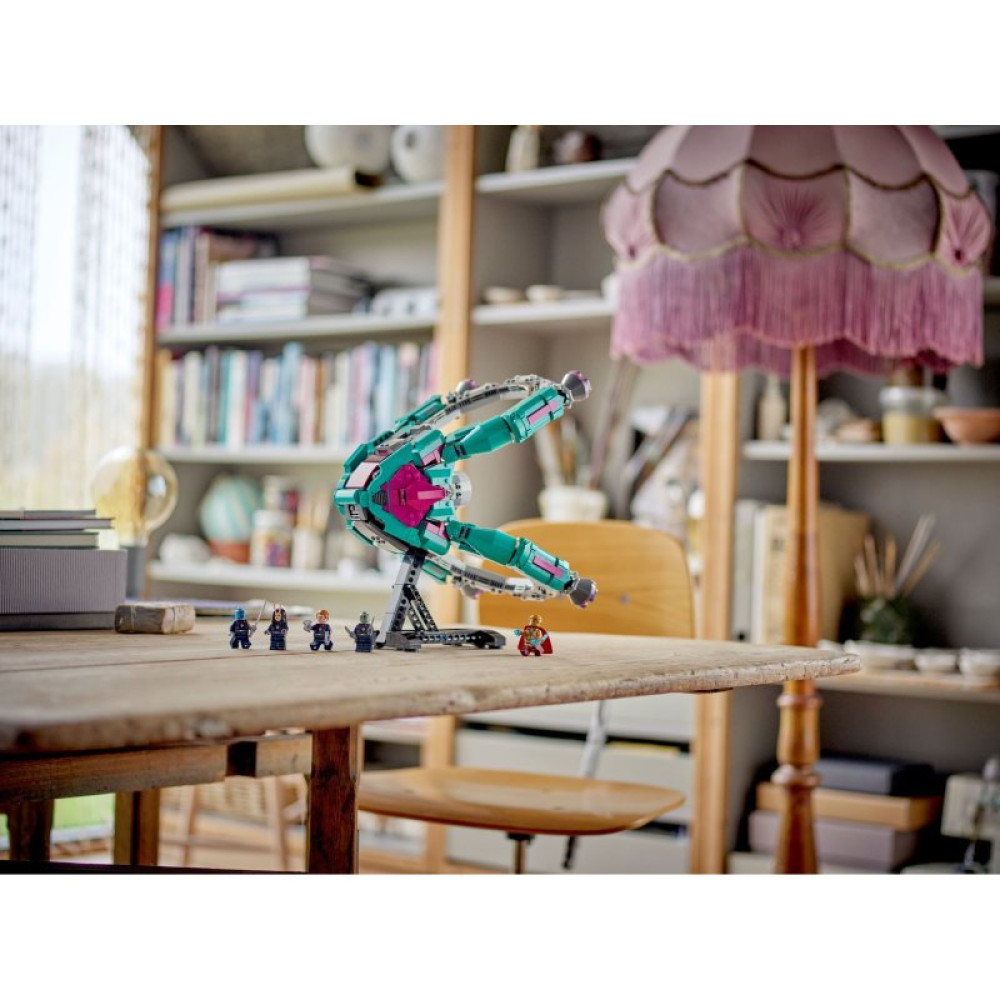 Конструктор LEGO Disney Classic Праздничный Диснеевский поезд 191 деталь (43212)