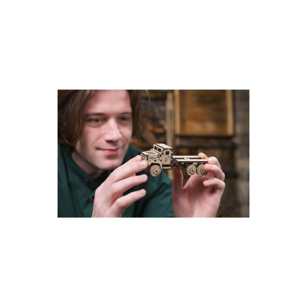 Конструктор Ugears Военный тягач (6337471) Конструктор Ugears Военный тягач (6337471)