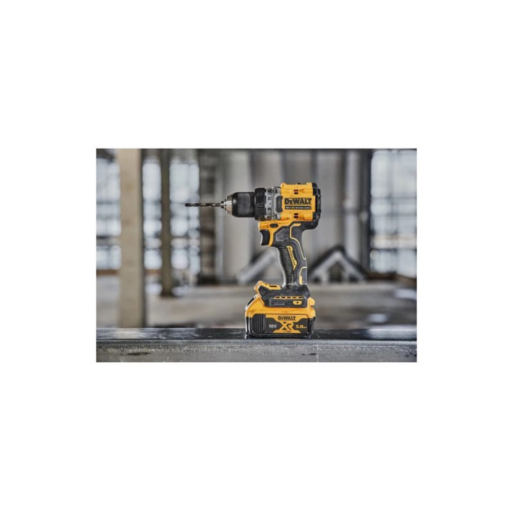 Шуруповерт DeWALT XR Li-Ion 18V 5Ah, 90 Нм, 0-650/0-2000 об/мин (DCD800P2T)
