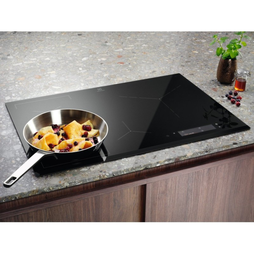 Варочна поверхня Electrolux EIS84486