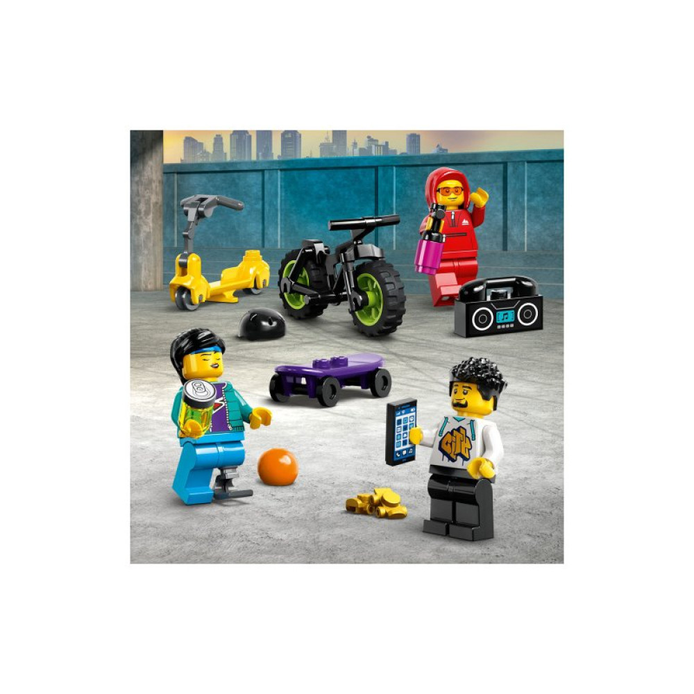 Конструктор LEGO City Уличный скейтпарк 454 деталей (60364)