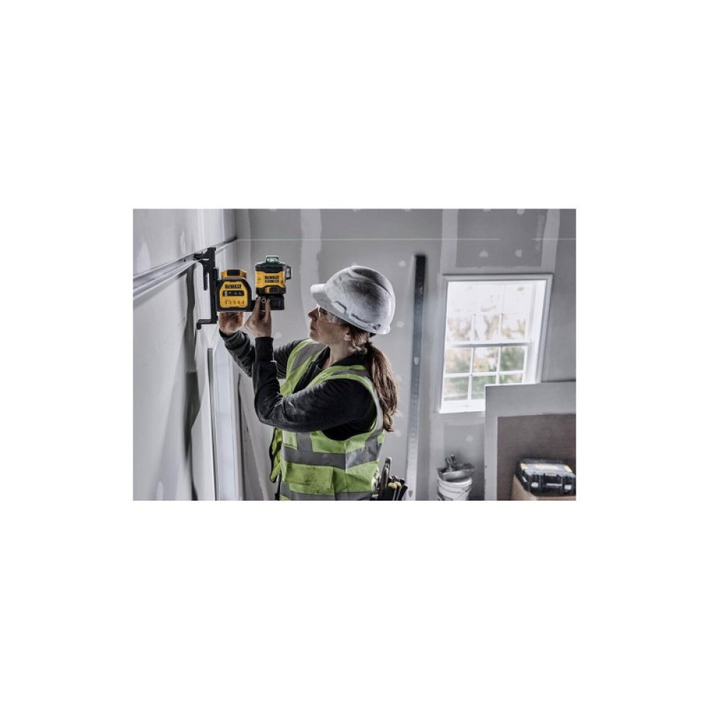 Лазерний нівелір DeWALT лінійний 10.8/12/18В XR Li-Ion, зелений промінь, 1x2Ah 18V, TSTAK (DCE089D1G18)