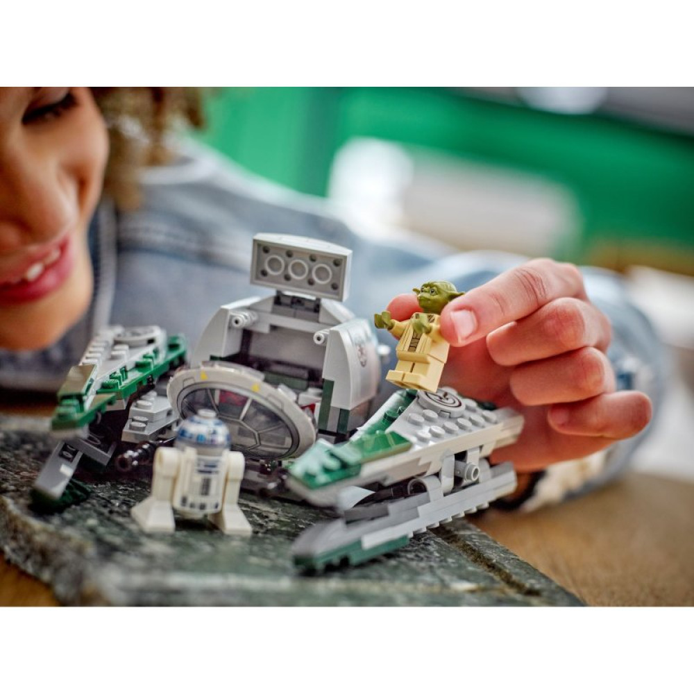 Конструктор LEGO Star Wars Джедайский истребитель Йоды 253 детали (75360) Конструктор LEGO Star Wars Джедайский истребитель Йоды 253 детали (75360)