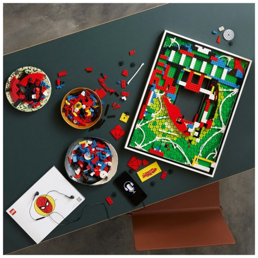 Конструктор LEGO Art Человек-Паук 2099 деталей (31209) Конструктор LEGO Art Человек-Паук 2099 деталей (31209)