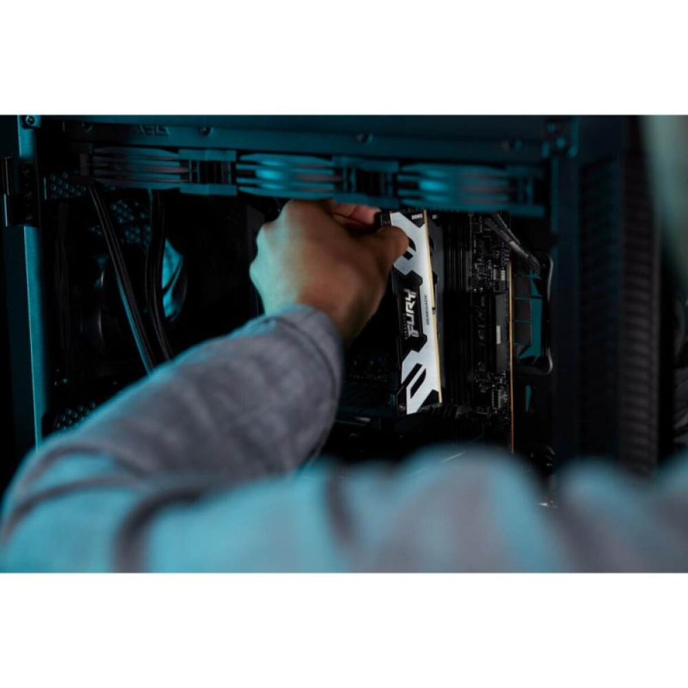 Модуль памяти для компьютера DDR5 48GB (2x24GB) 6400 MHz Renegade Silver XMP Kingston Fury (ex.HyperX) (KF564C32RSK2-48)