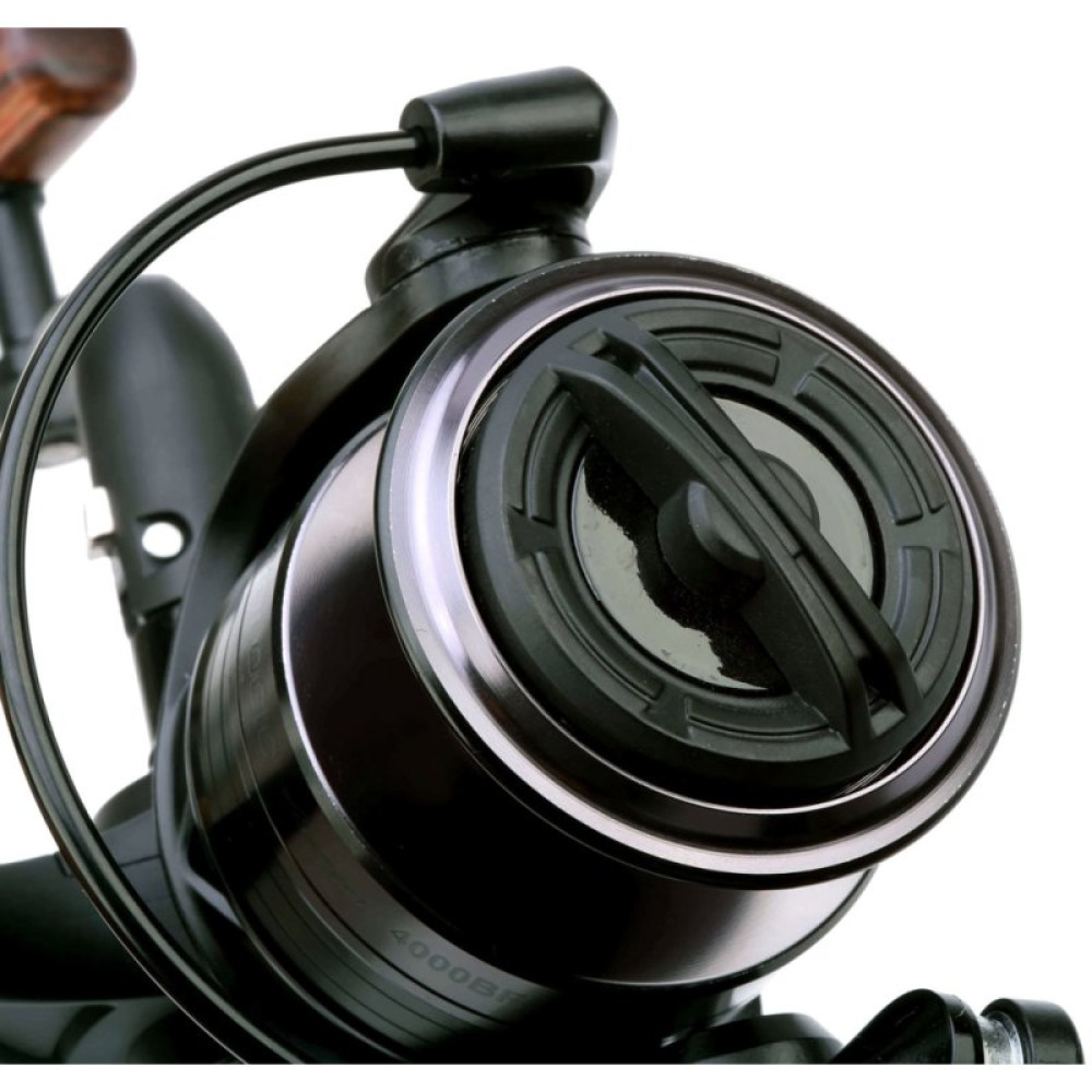 Катушка Prologic Avenger 4000 BF 5+1BB (1846.16.60) Катушка Prologic Avenger 4000 BF 5+1BB (1846.16.60)