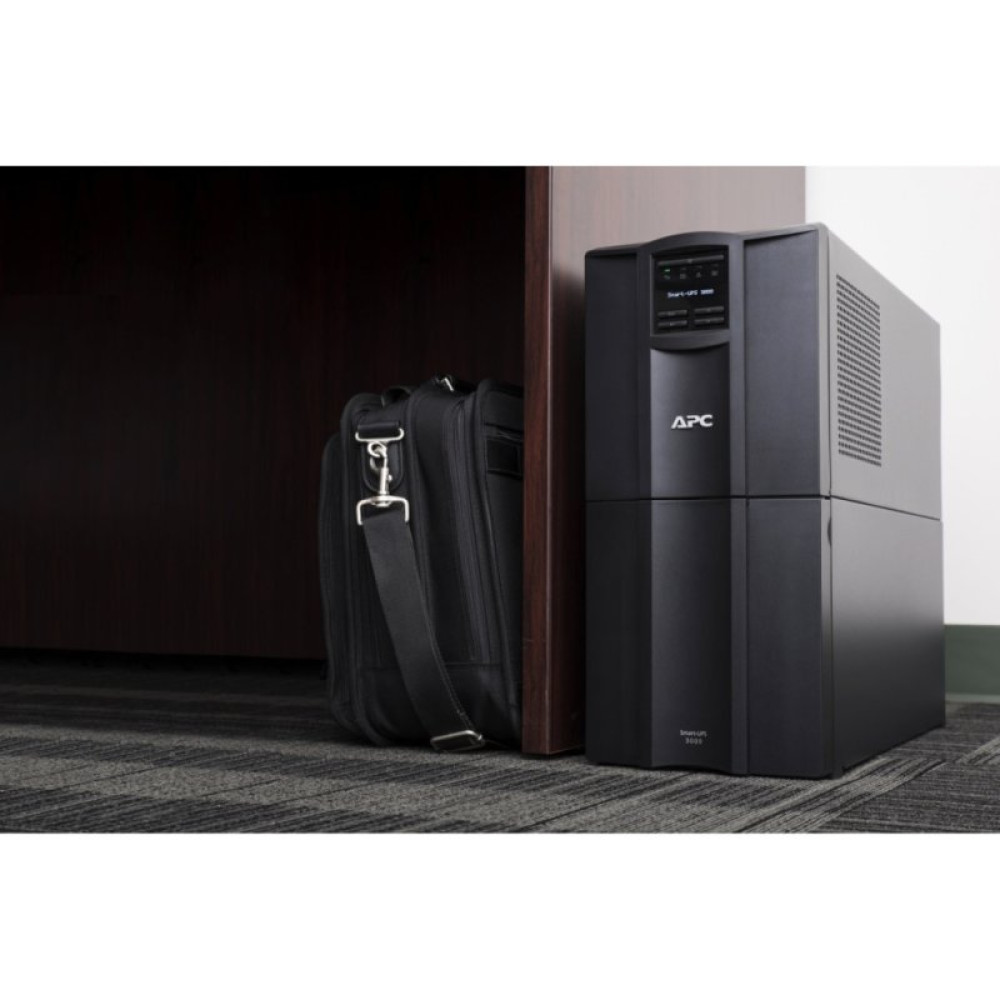 Источник бесперебойного питания APC Smart-UPS 3000VA LCD SmartConnect (SMT3000IC)