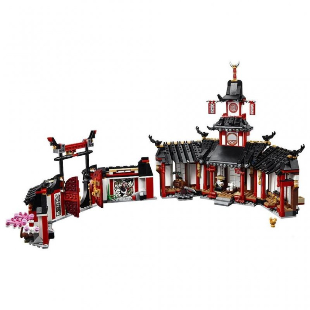 Конструктор LEGO NINJAGO Монастир Спін-джитсу (70670)
