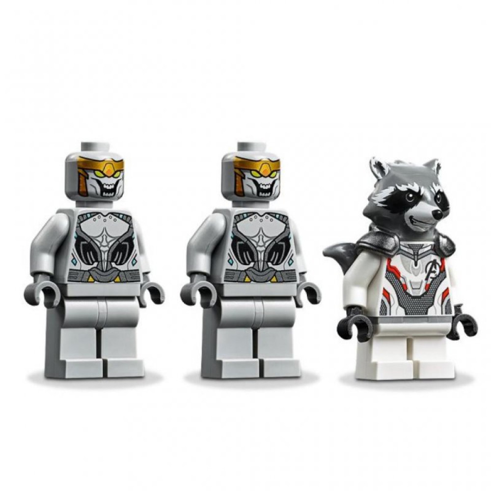 Конструктор LEGO Super Heroes Модернизированный квинджет Мстителей 838 эл (76126)