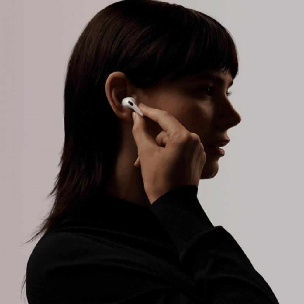 Наушники Apple AirPods PRO with Wireless Charging Case (MWP22RU/A)