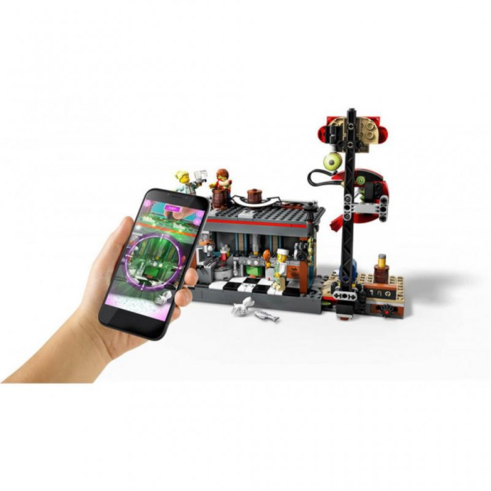 Конструктор LEGO Hidden Side Нападение на закусочную 579 деталей (70422)