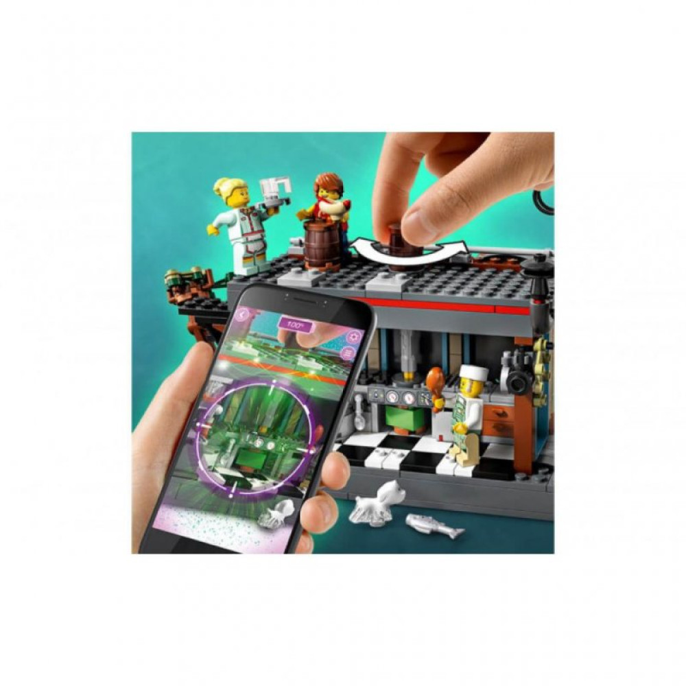 Конструктор LEGO Hidden Side Нападение на закусочную 579 деталей (70422)
