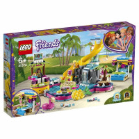 Конструктор LEGO Friends Андреа біля басейну 468 деталей (41374)