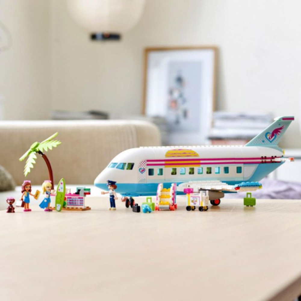Конструктор LEGO Friends Самолёт в Хартлейк Сити 574 детали (41429)