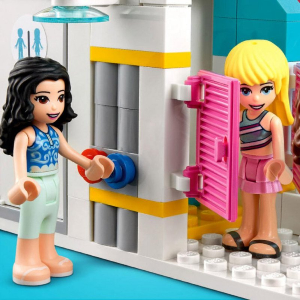 Конструктор LEGO Friends Летний аквапарк 1001 деталь (41430)