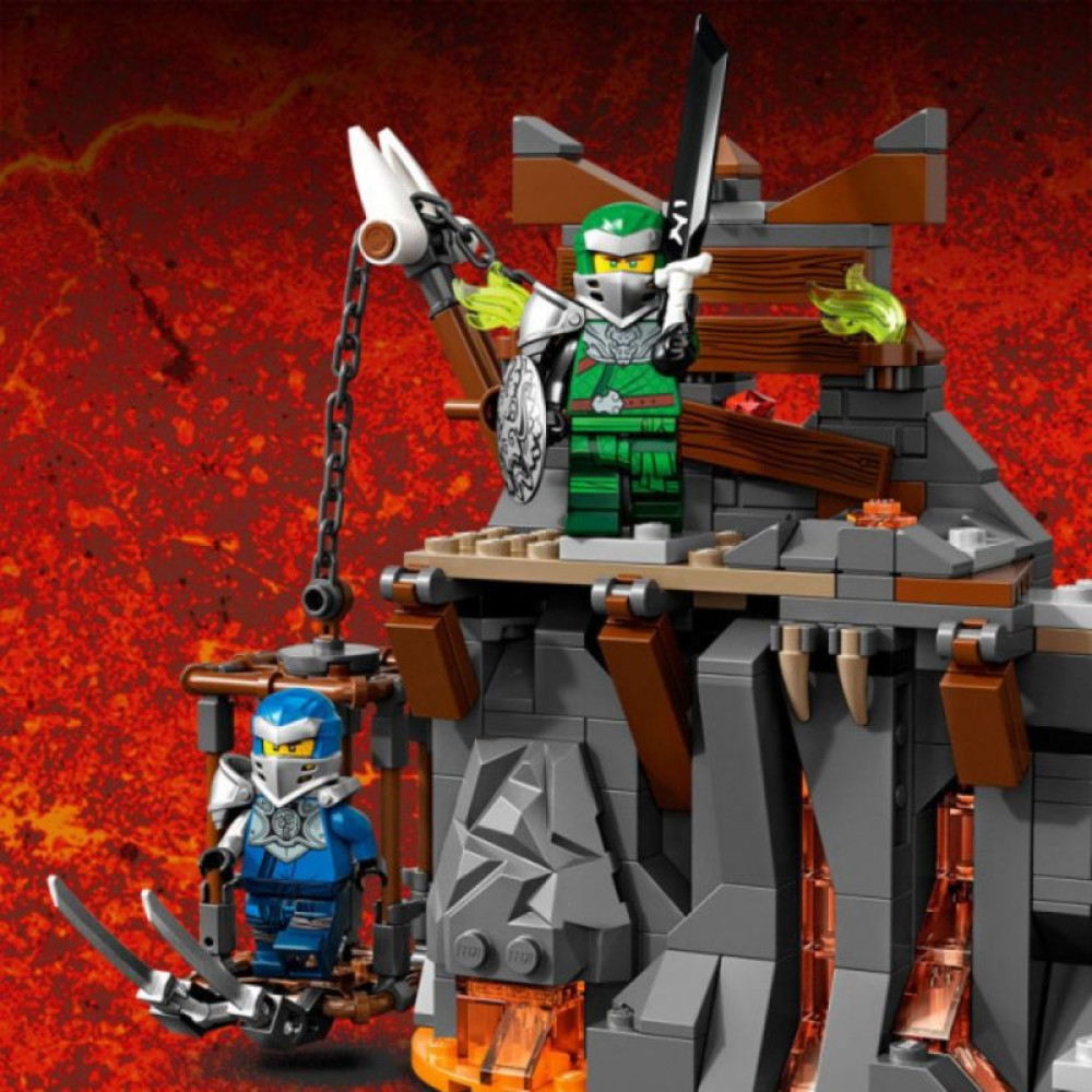 Конструктор LEGO NinjaGo Подорож у підземелля черепа (71717)
