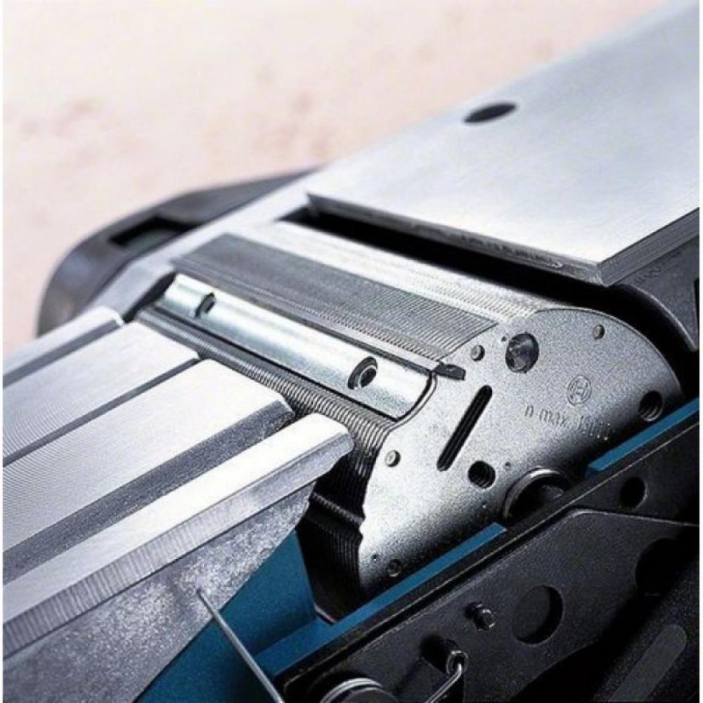 Электрорубанок BOSCH GHO 40-82 C Professional (0.601.59A.760)