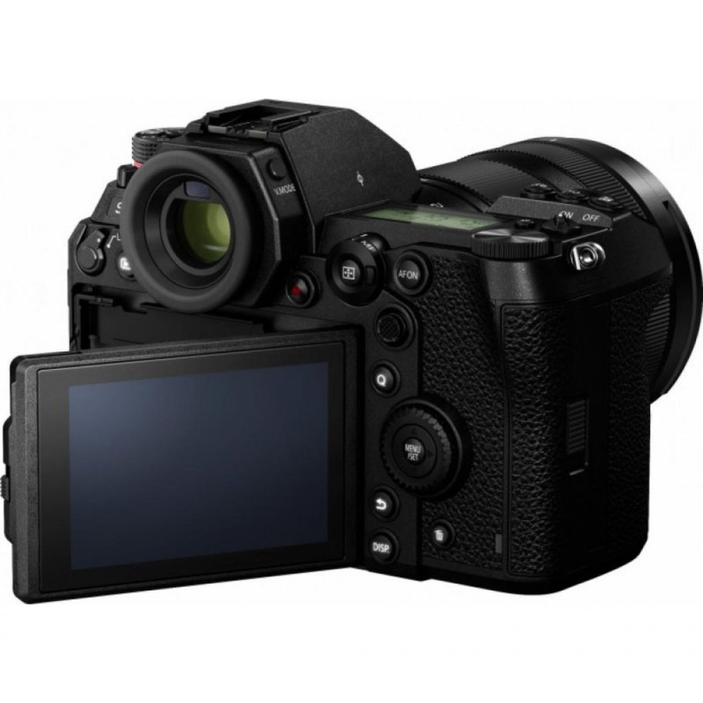 Цифровой фотоаппарат PANASONIC Lumix DC-S1RM Kit 24-105mm black (DC-S1RMEE-K)