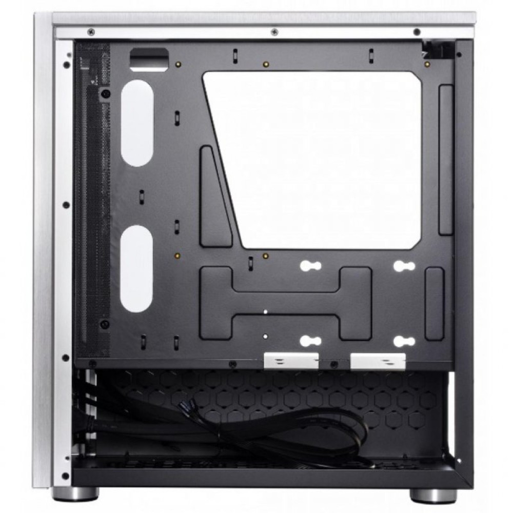 Корпус QUBE QBС3M_WSNU3