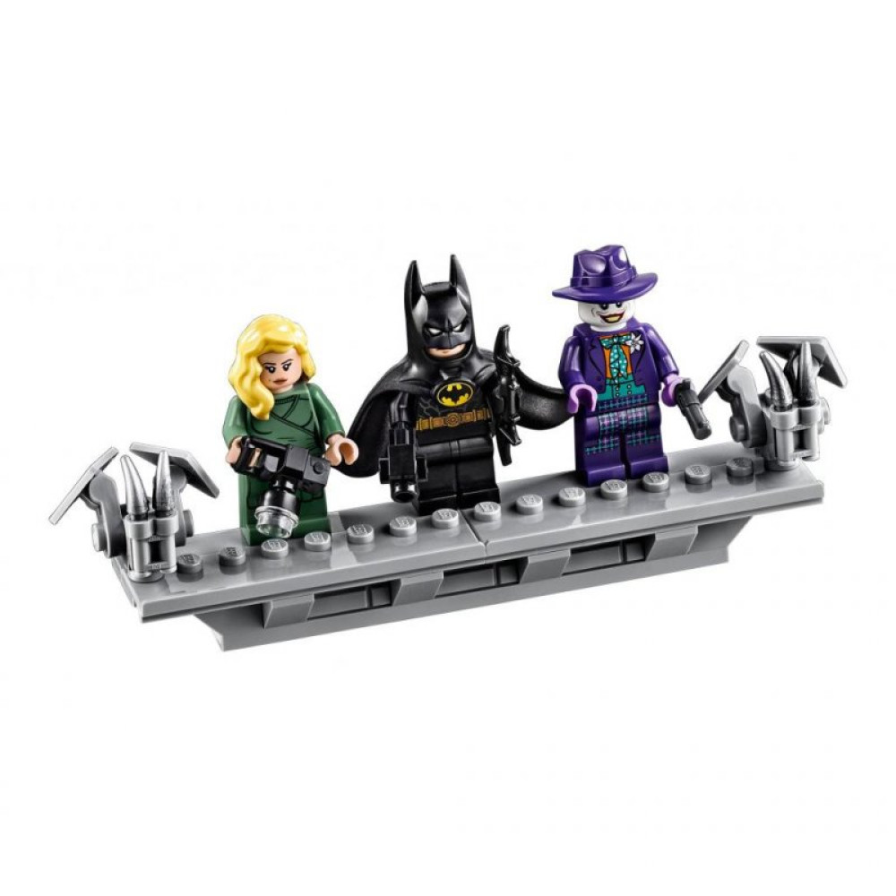 Конструктор LEGO Super Heroes 1989 Batmobile (76139)