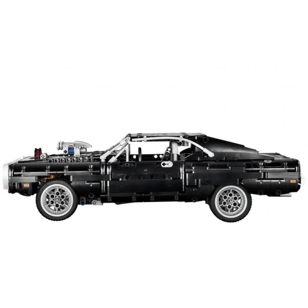 Конструктор LEGO Technic Dodge Charger Доминика Торетто 1077 деталей (42111)